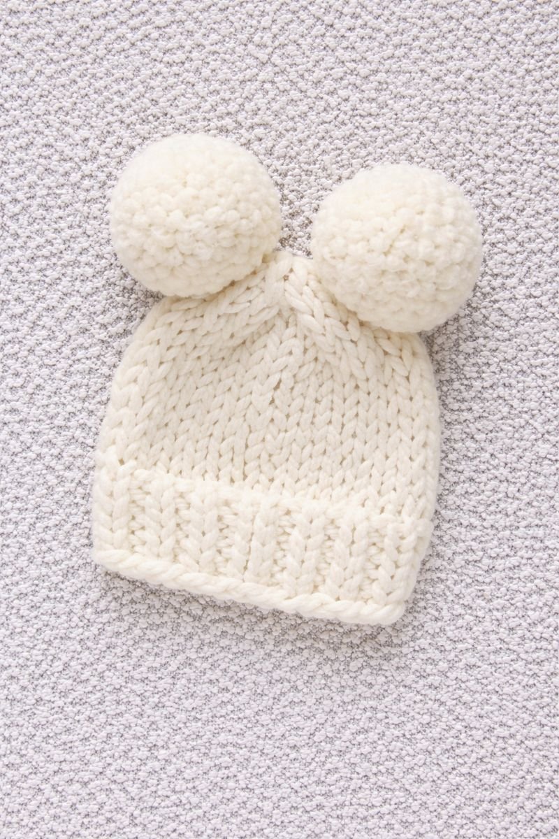 Gorro con Doble Pompón